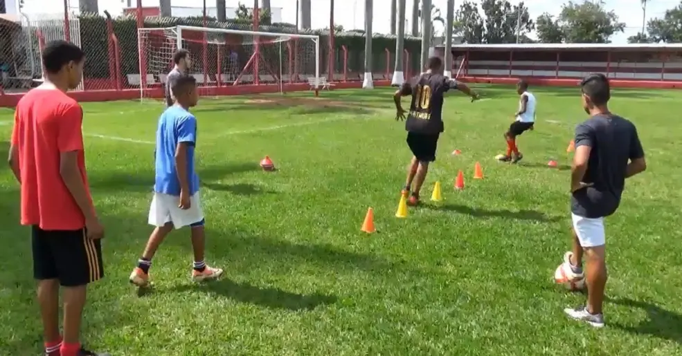 Escolinha de Futebol do União moderniza método de treinamento e terá mais competições